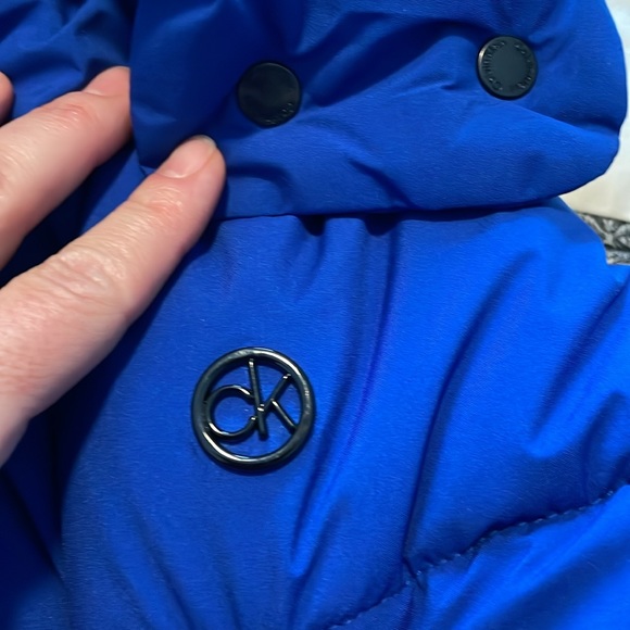 Women’s faux fur trim hooded coat with tulip hem - Picture 4 of 6